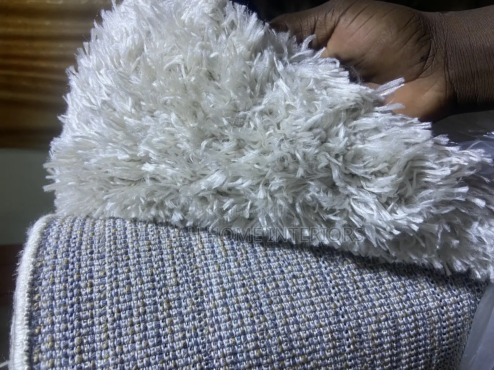 Flufffy Carpets in Offwhite