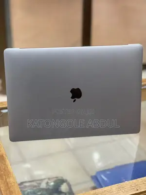 New Laptop Apple MacBook Pro 32GB Intel Core I9 SSD 1T