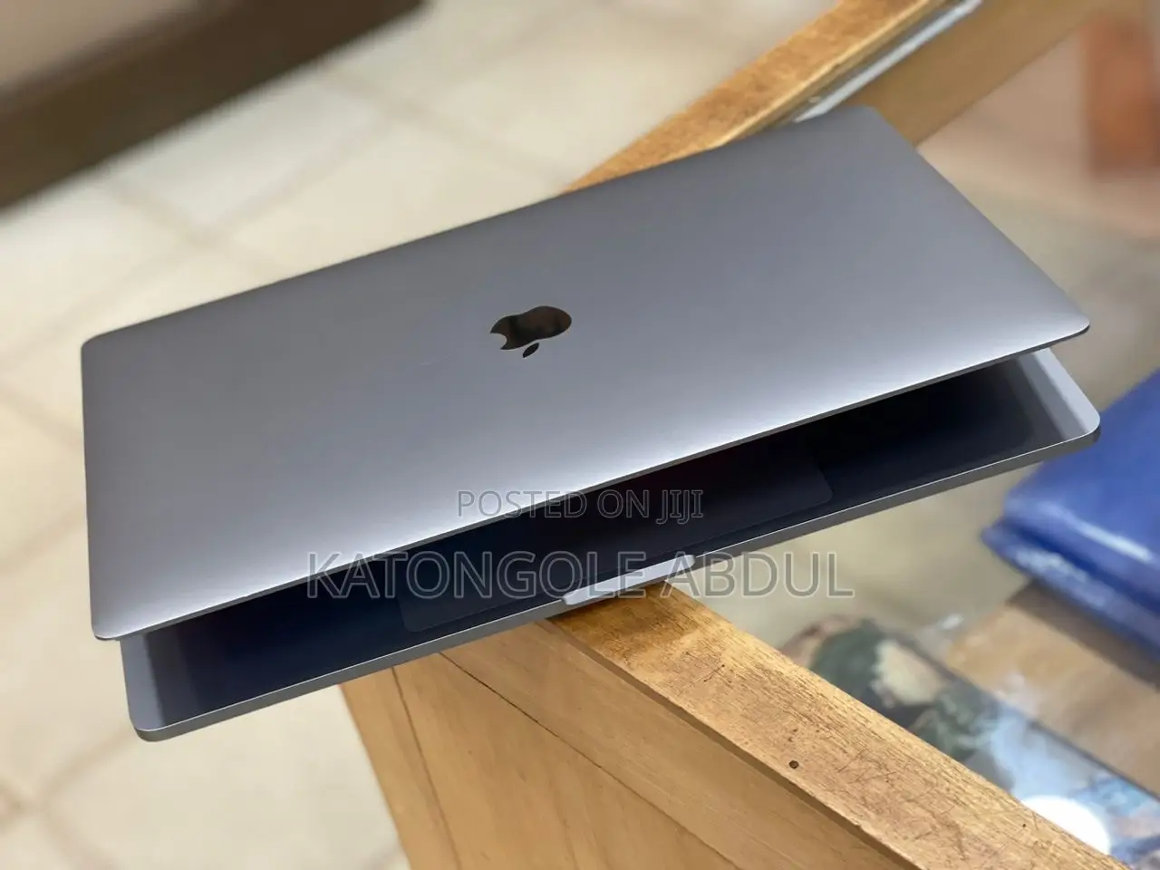 New Laptop Apple MacBook Pro 32GB Intel Core I9 SSD 1T