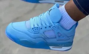 Air Jordan 4 Retro Sky-Blue Design Sneakers