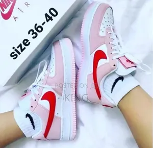 Ladies Air Force 1 Low Valentines'