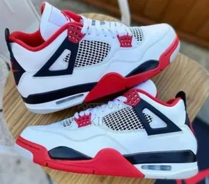 Air Jordan 4 Retro Military Red