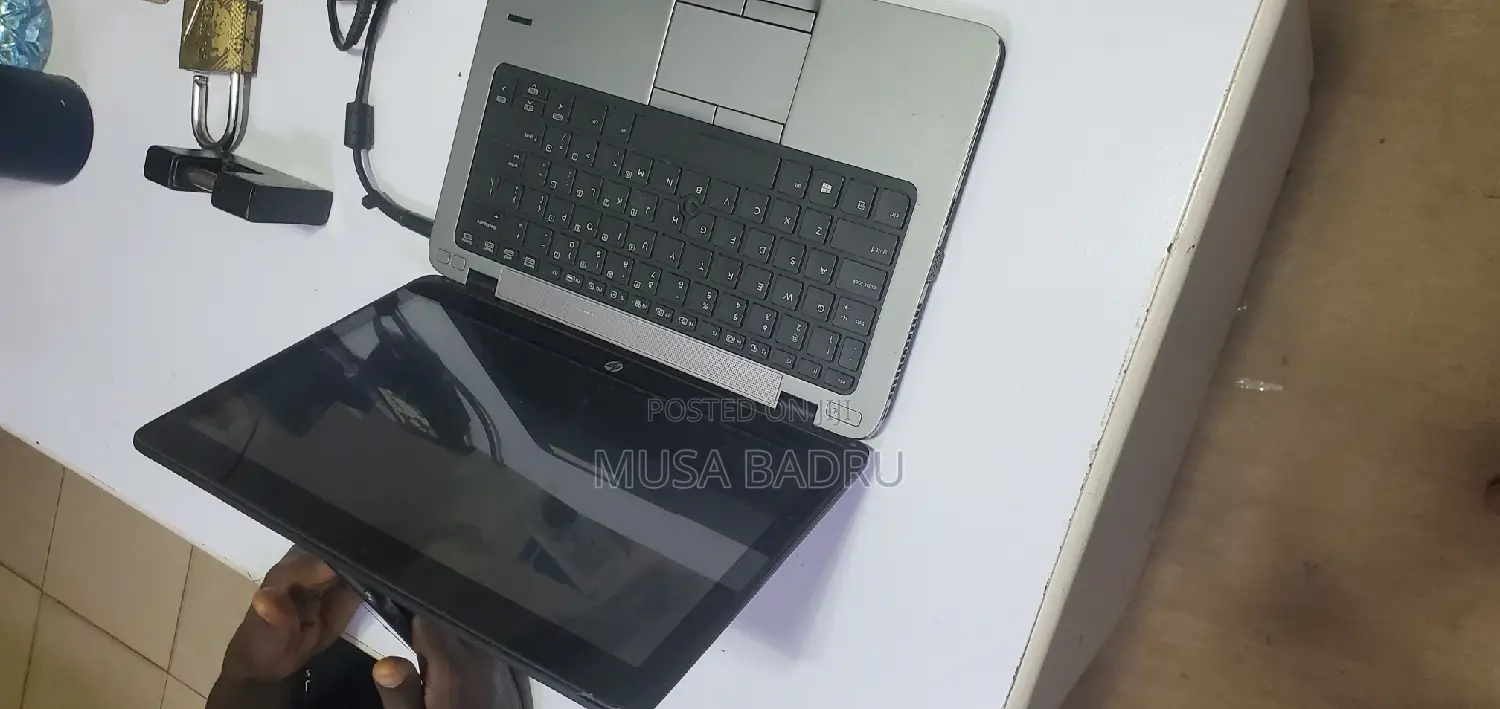 Laptop HP EliteBook 820 G2 8GB Intel Core I5 HDD+SSD 500GB