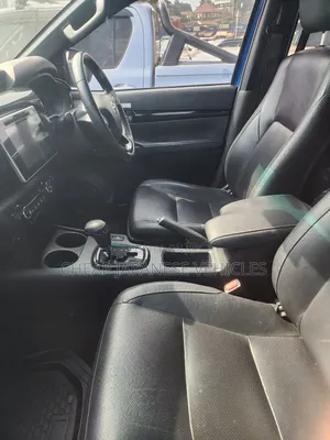 Toyota Hilux 2018 Blue