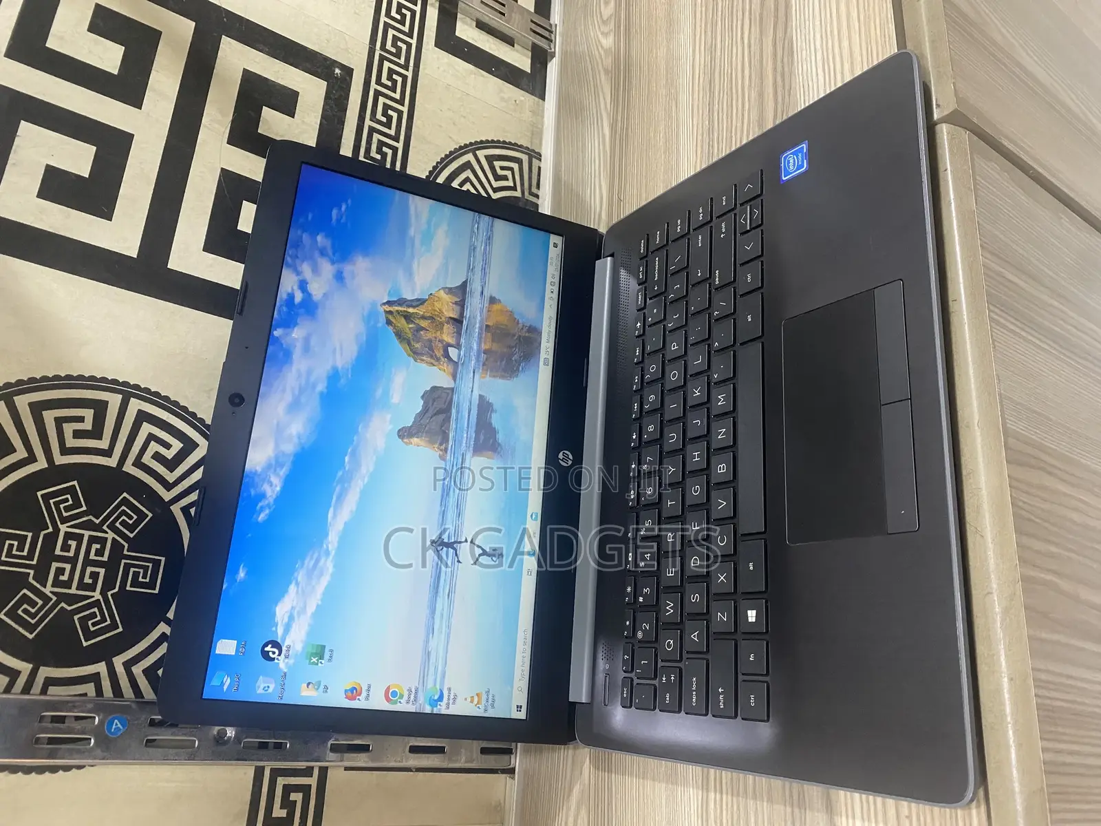 Laptop HP 240 8GB Intel Core I5 HDD+SSD 500GB