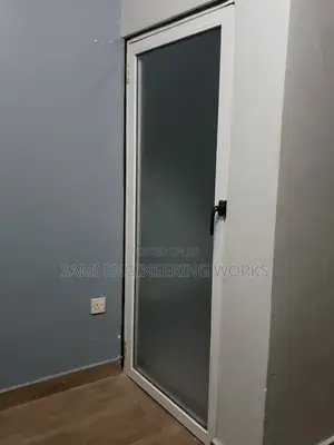 Bathroom Door Makindye