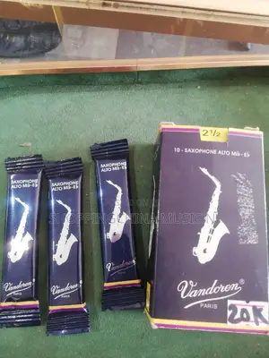 Vandorine Saxophone Reeds