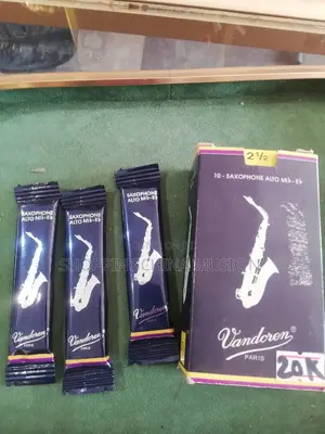 Vandorine Saxophone Reeds