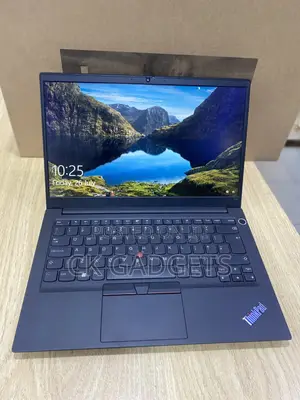 New Laptop Lenovo ThinkPad E14 G5 16GB Intel Core I7 SSD 512GB