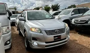 Toyota Vanguard 2009 Silver