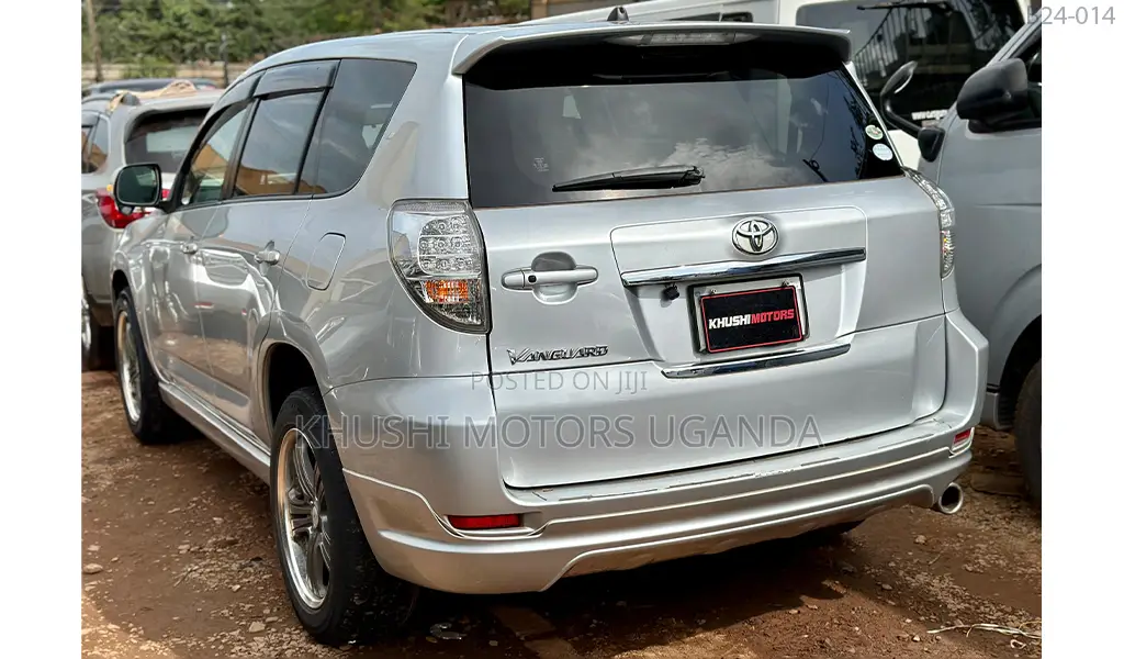 Toyota Vanguard 2009 Silver