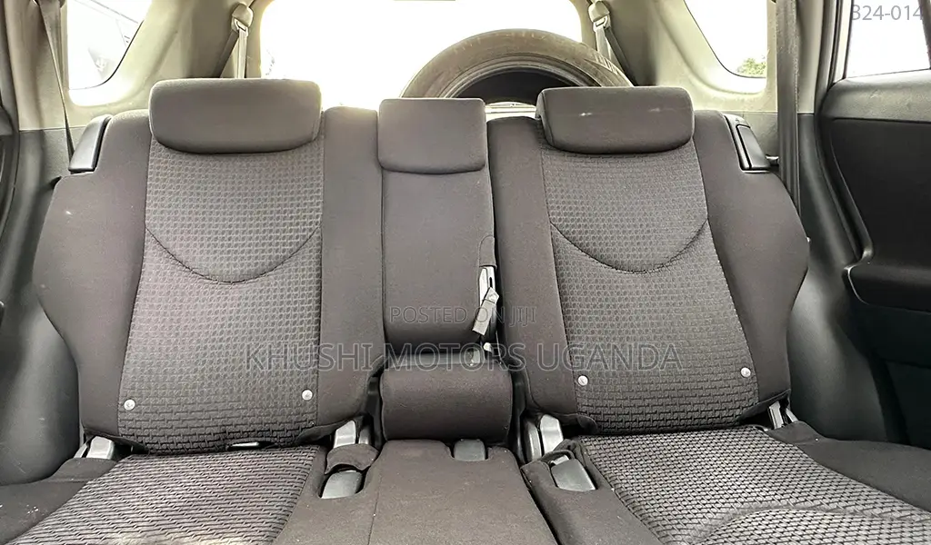 Toyota Vanguard 2009 Silver
