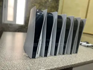 Uk Used Ps5 Disc Version Without a Pad