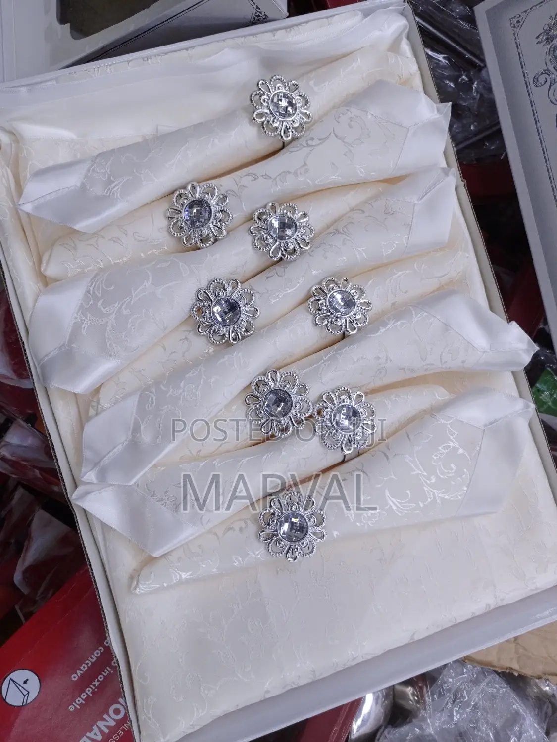 8seater Table Cloth With 8pcs Placemats