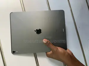New Apple iPad Pro 12.9 (2018) 64 GB Gray