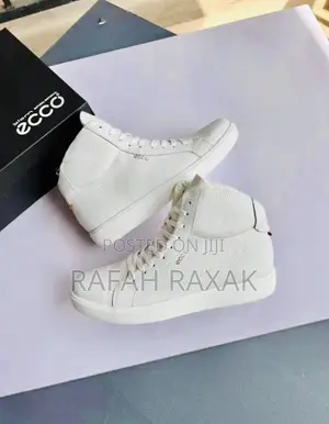 Original Ecco Soft 60 High Top Leather Sneakers