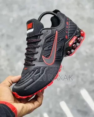 Original Black/Red Nike Air Max Sneakers