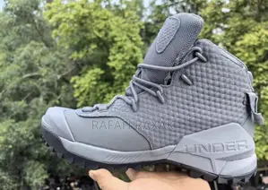 Original Under Armour Outdoor High Top Hiking Sneakers