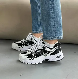 New Balance 530 Silver Sneakers