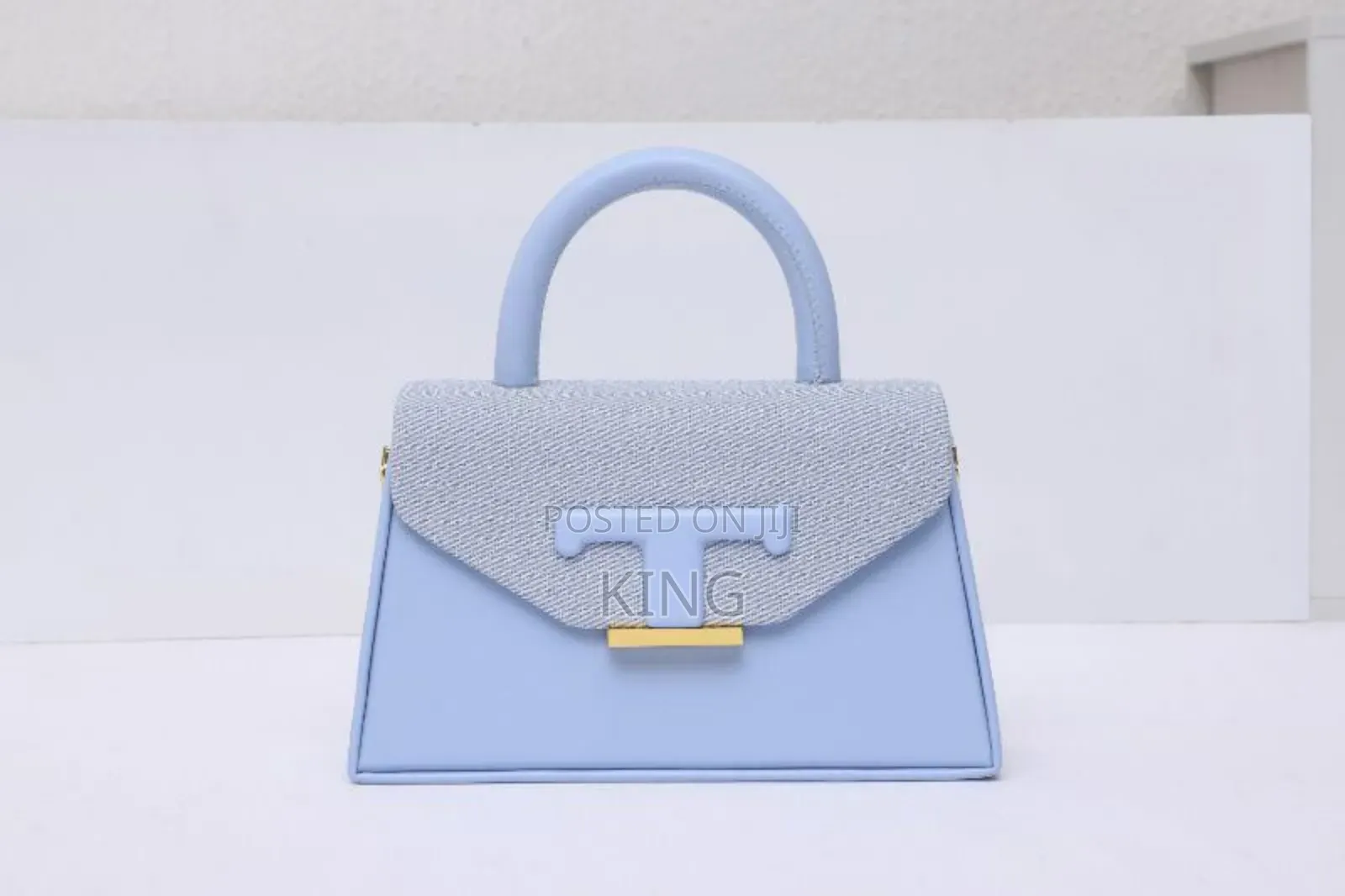 Lux Ladies Handbag. Sky Blue