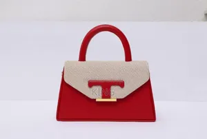 Lux Ladies Handbag. Red
