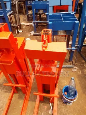 Interlocking Block Machines Single