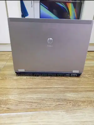 Laptop HP Compaq 8440p 4GB Intel Core I5 HDD 320GB