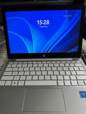 Laptop HP Stream 11-ah110hr 4GB Intel Pentium SSD 128GB