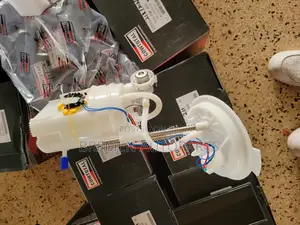 Fuel Pump BMW X3 F25 With Regulator