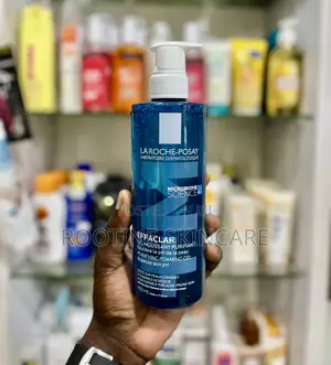 La Roche Posay Effaclair Purifying Gel Wash for Oily Skin