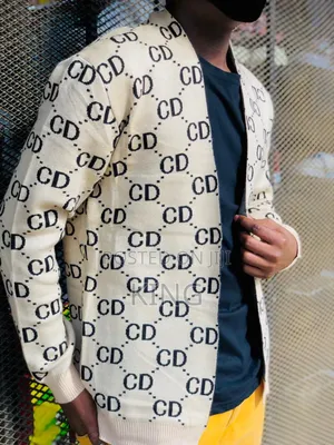 Gucci Keen Throw-on Sweater