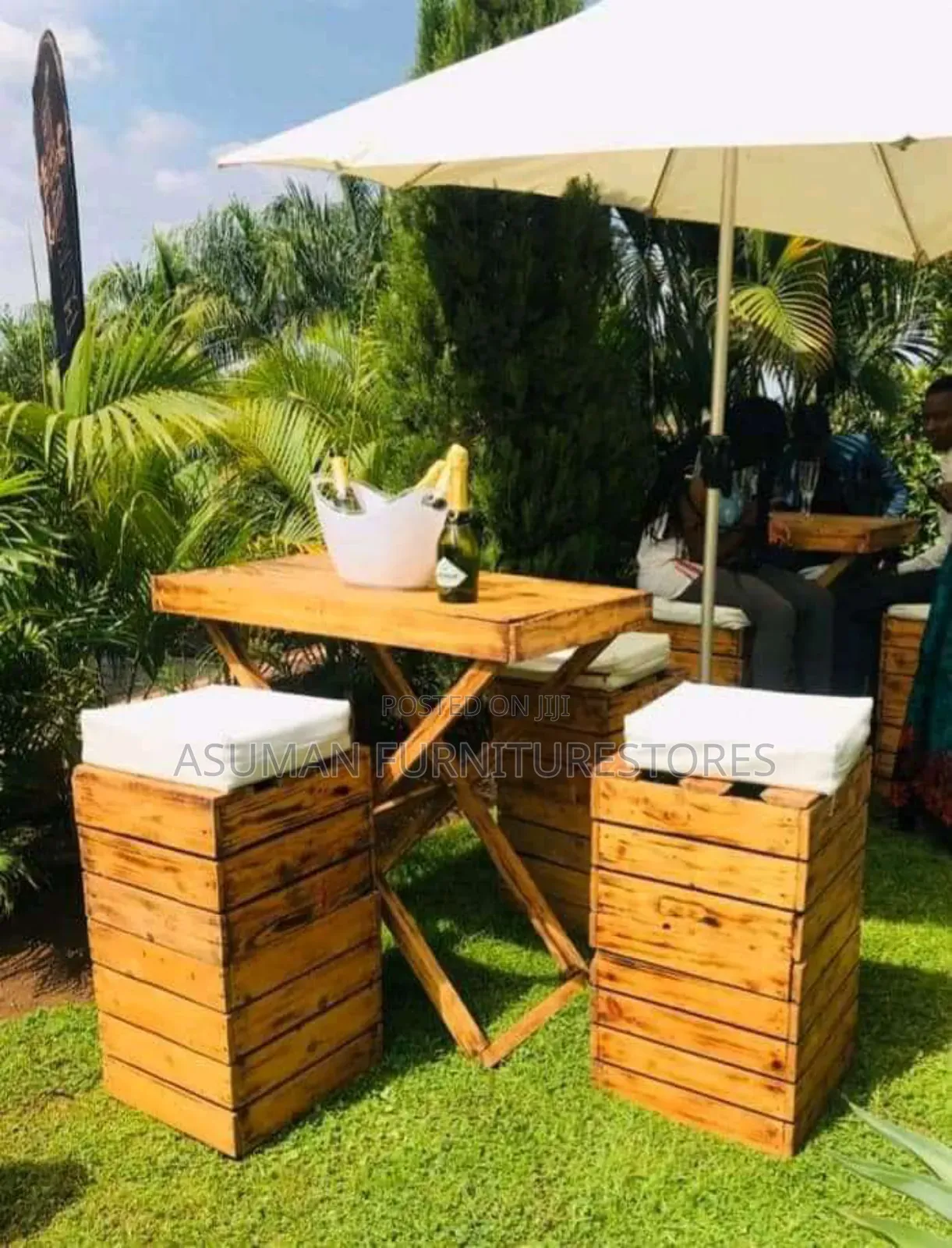 Modern Bar Pallet Seats With Table Call
