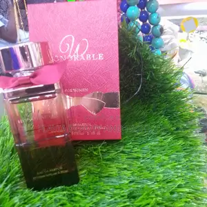 W Honourable Perfume