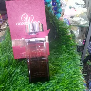 W Honourable Perfume