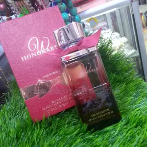 W Honourable Perfume
