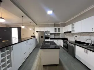 Furnished 4bdrm Apartment in Kololo, Central Division for rent