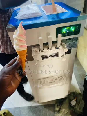 White Original Brandnew Icecream Machine