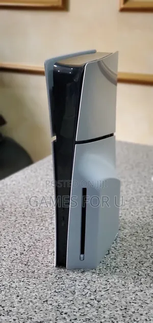 Play Station 5 Slim UK Used With Fc24 on Its Internal Stora