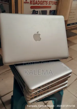 Laptop Apple MacBook 2012 8GB Intel Core i5 HDD 500GB