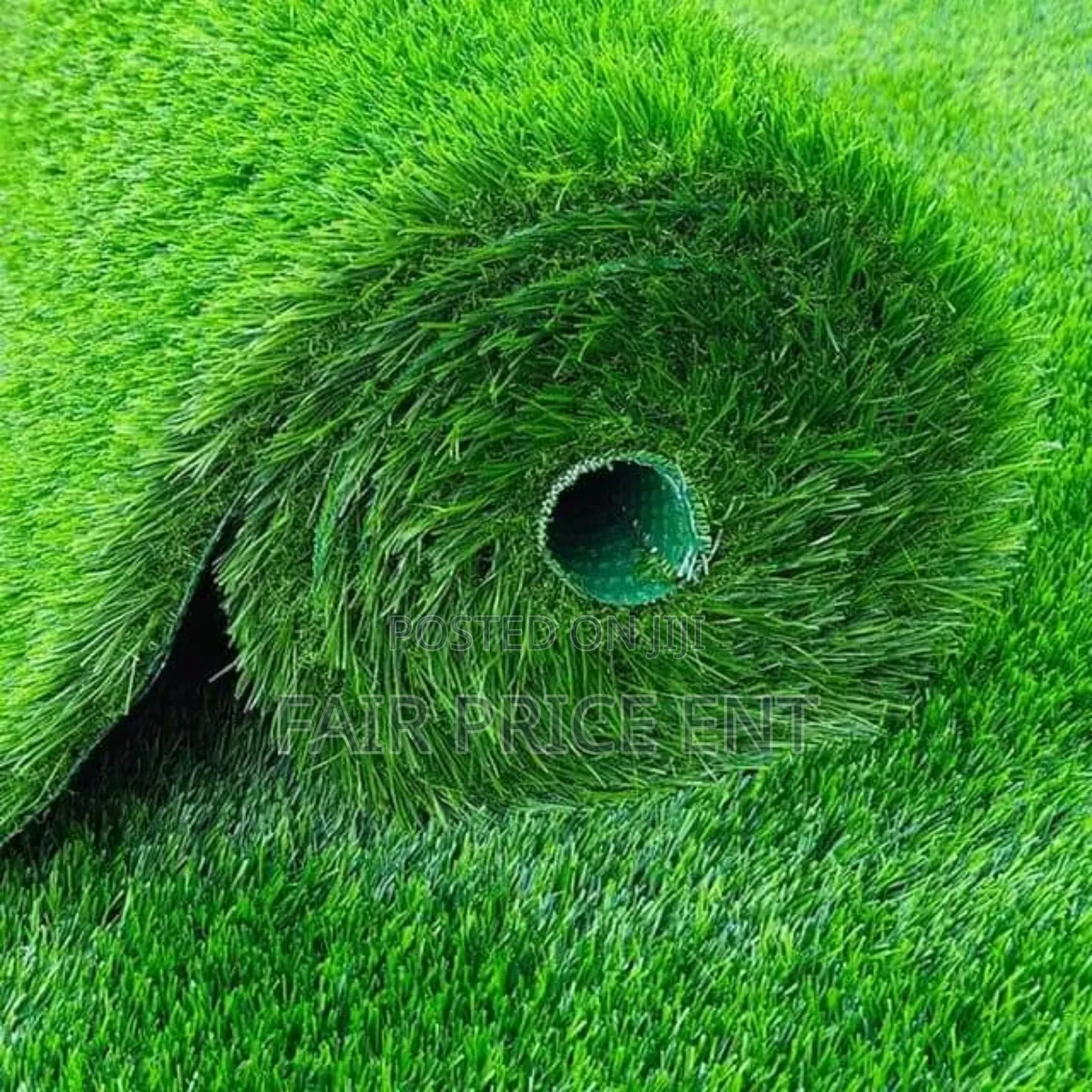 Executive Artificial Turf Grass Carpet.( Green)