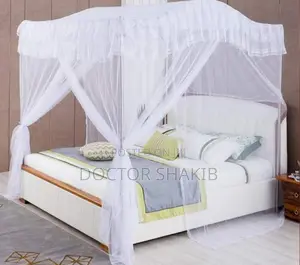 Luxurious Curved Mosquito Net With Poles