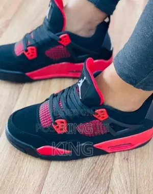 Air Jordan 4 Red Thunder'