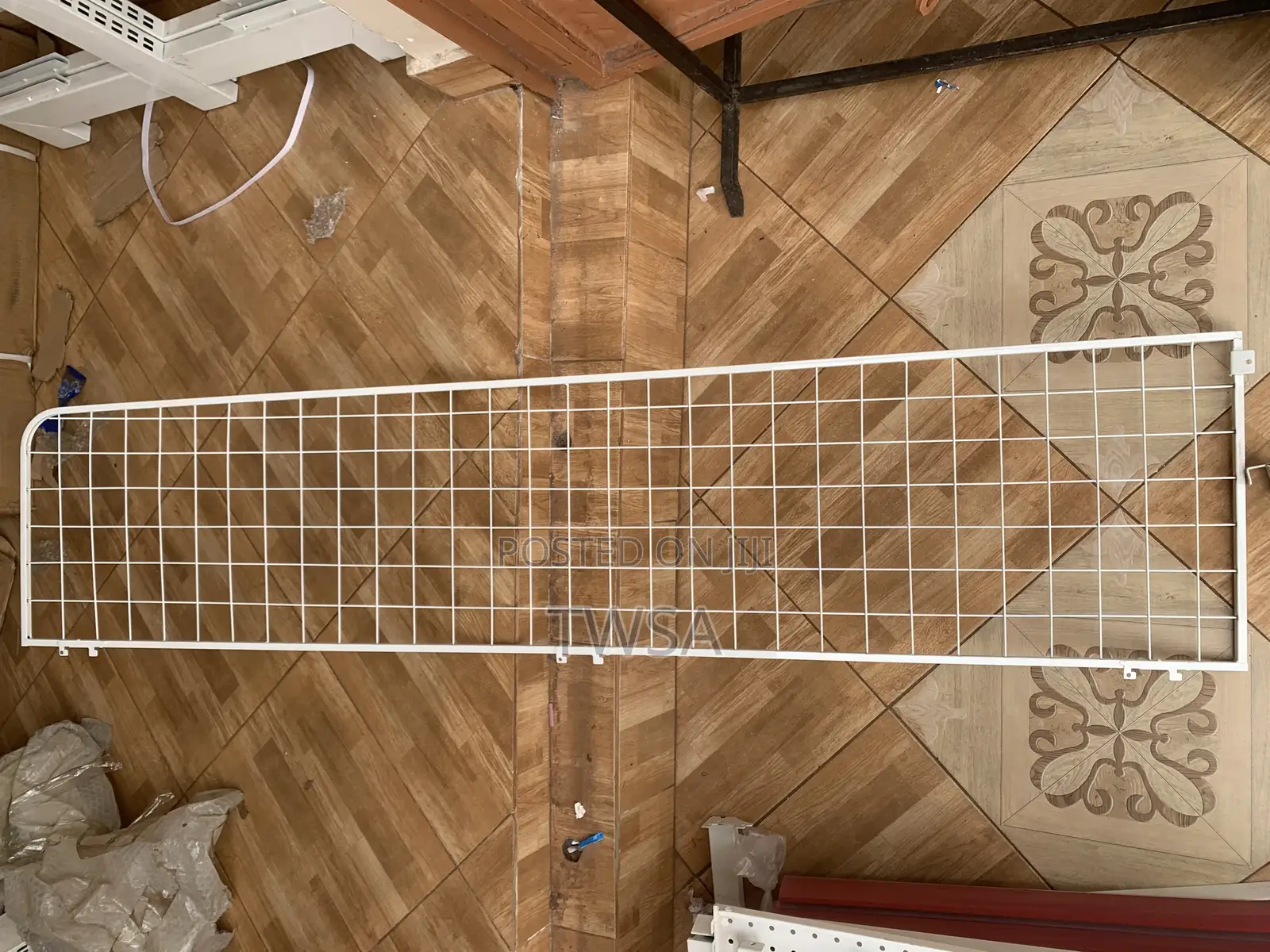 Shelf Side Mesh