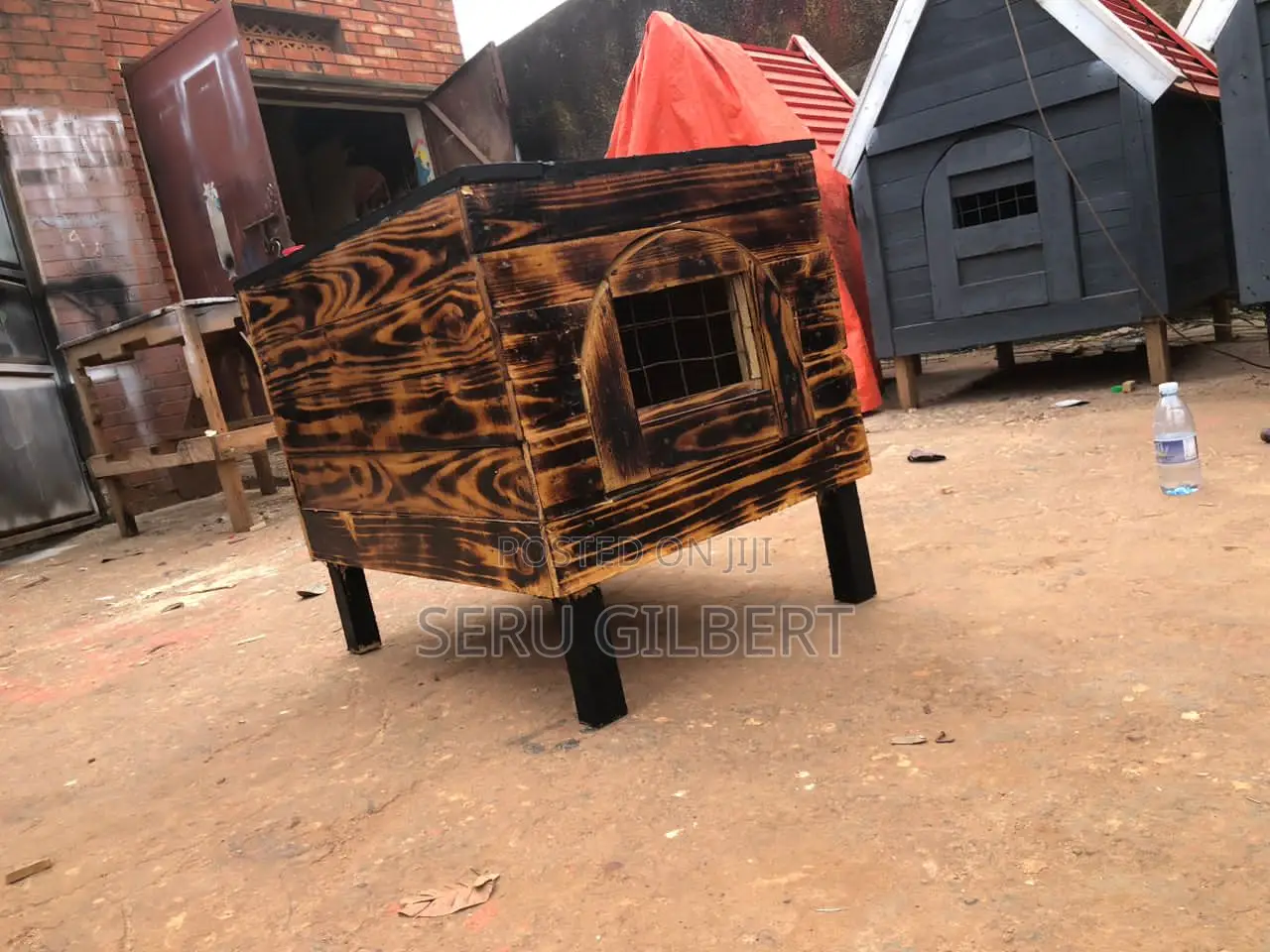 BBBB Indoors Dog House
