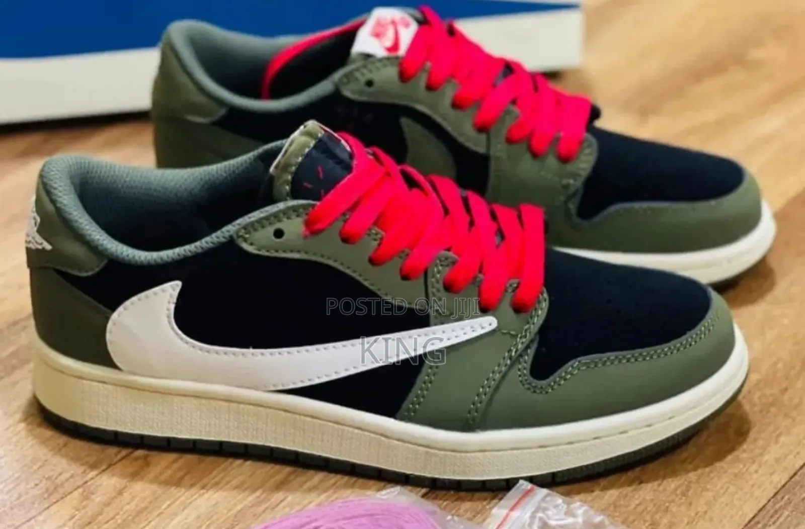 Nike X Travis Scott Air Jordan 1 Low Sneakers