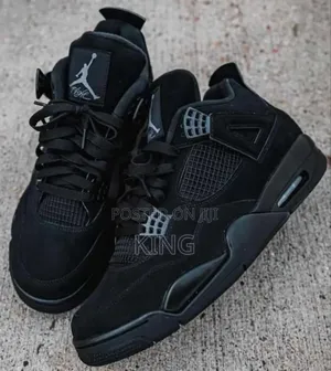 Air Jordan 4 Retro Black Cat Sneakers