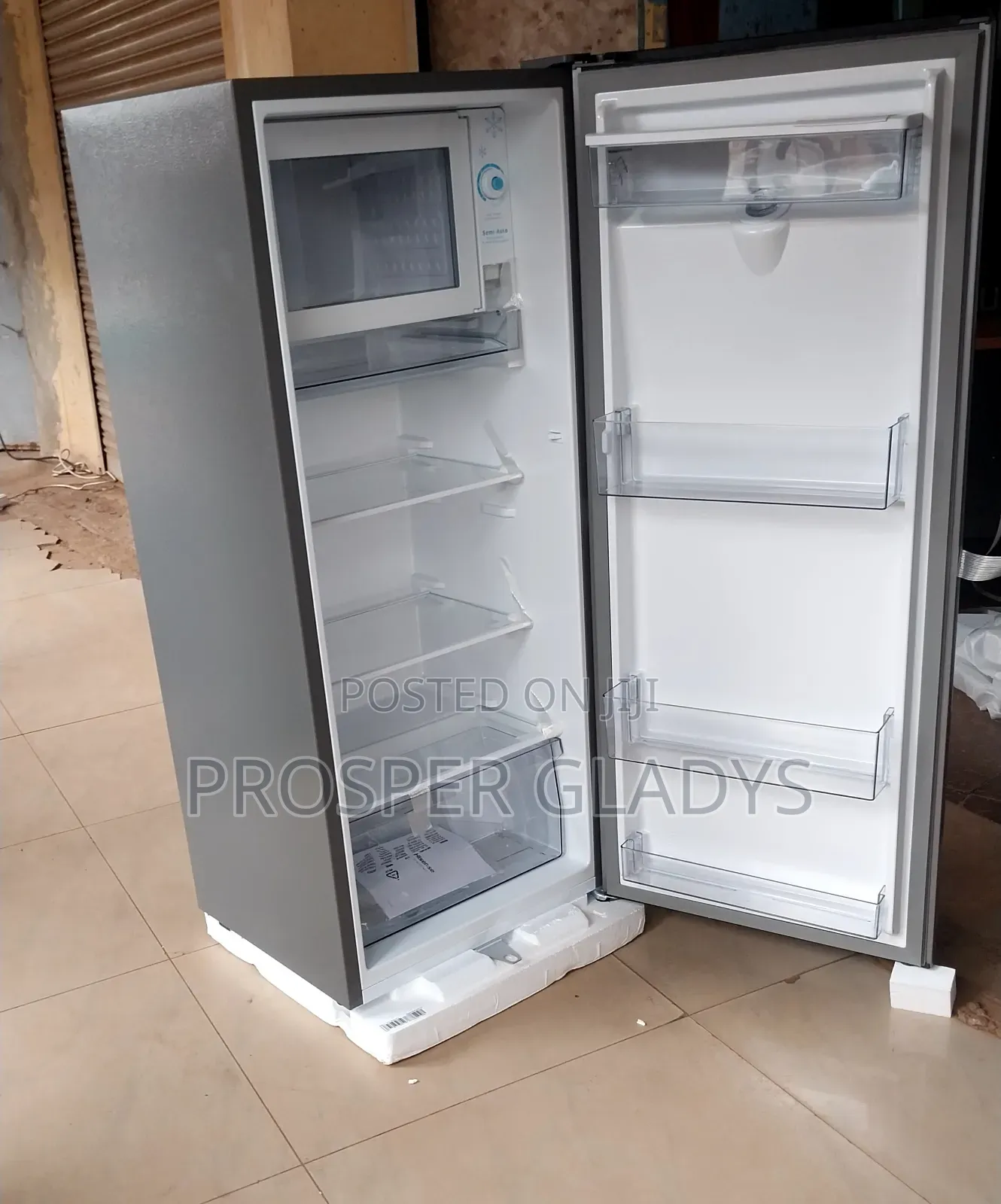 229 Litres Hisense Single Door With a Despenser