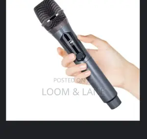 Wireless Microphone With Rechargable Receiver