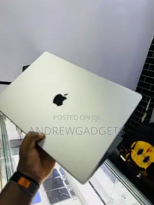 Laptop Apple MacBook Pro 32GB Apple M1 Pro SSD 500GB