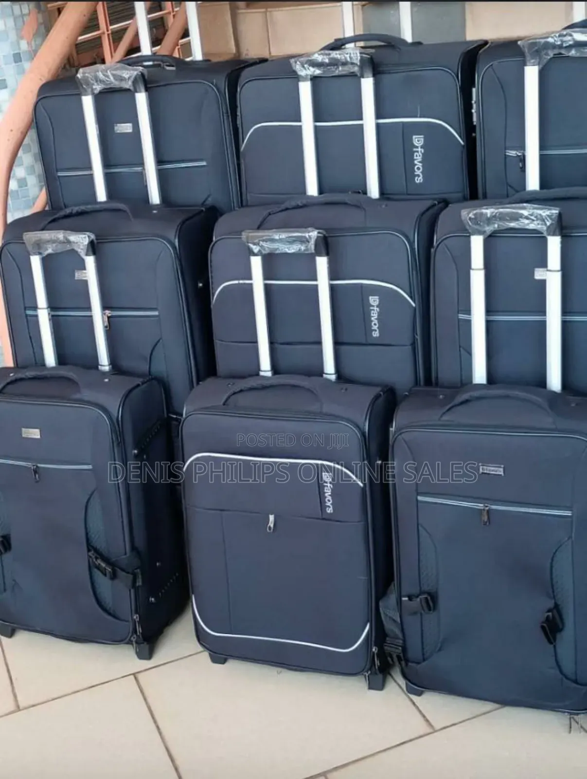Dfavors Big Suitcase
